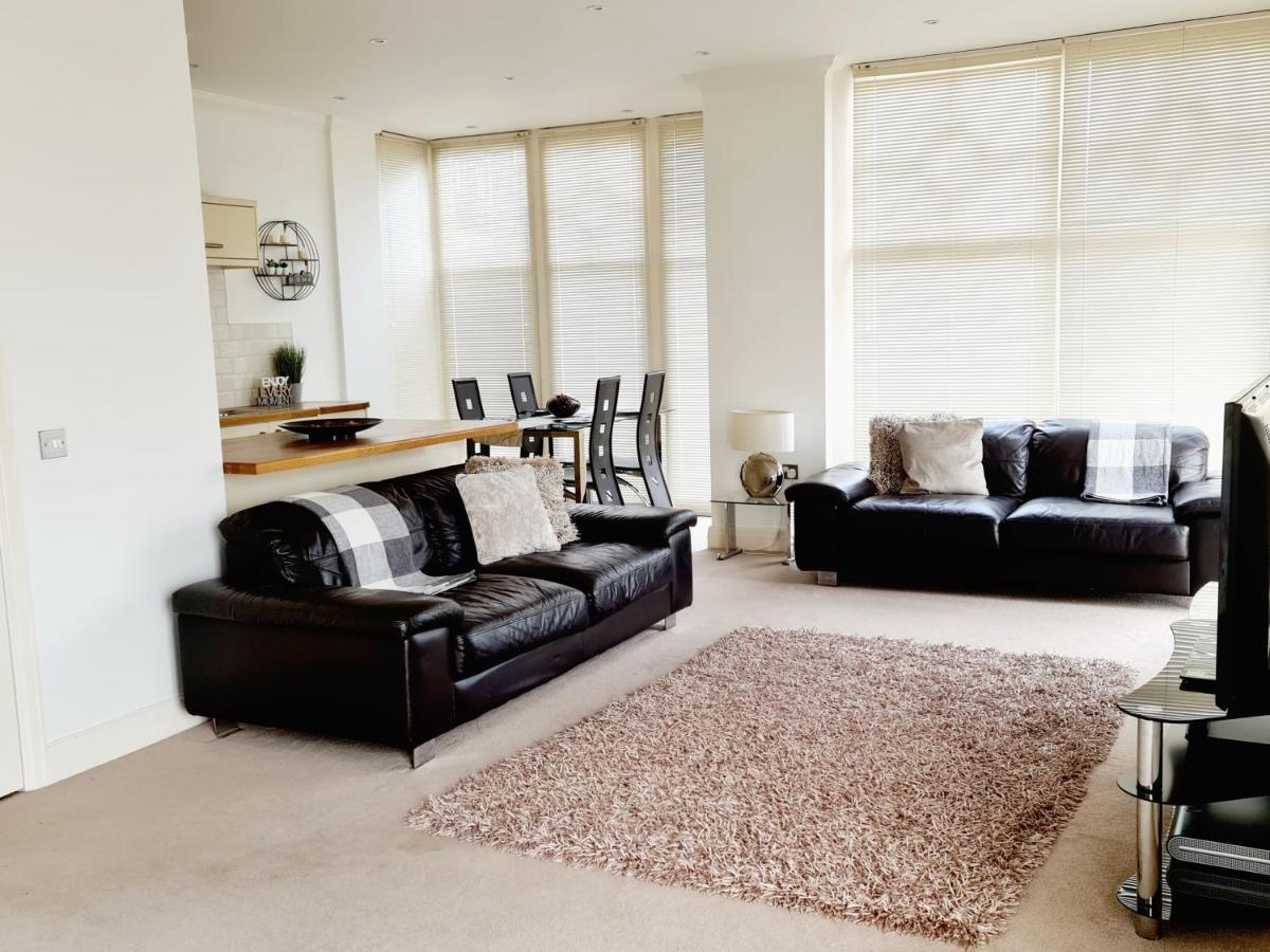 Seas The Day - Beachfront Apartment - Sleeps 4 Ramsgate Exterior photo