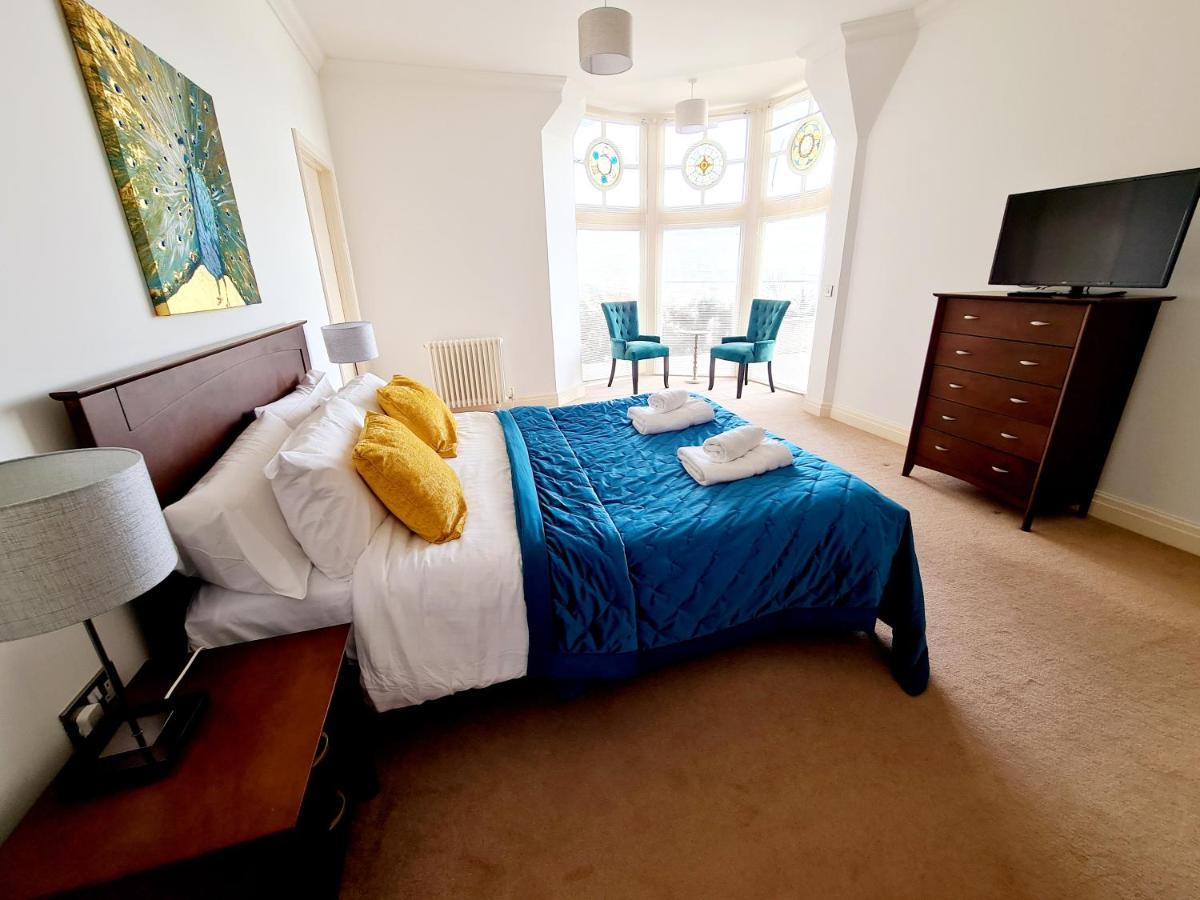 Seas The Day - Beachfront Apartment - Sleeps 4 Ramsgate Exterior photo