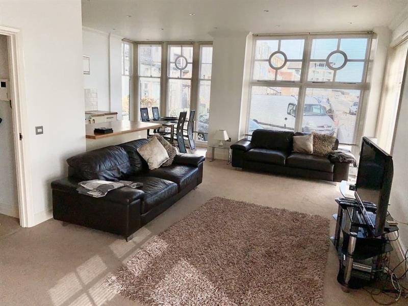 Seas The Day - Beachfront Apartment - Sleeps 4 Ramsgate Exterior photo